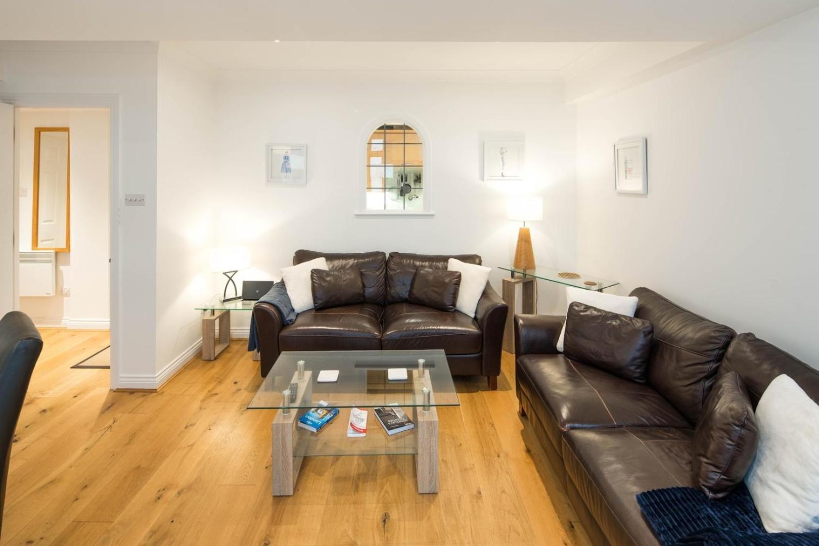 1bd Modern Oasis: Near Attractions Apartment London