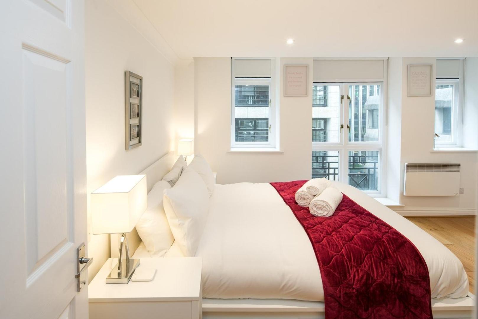 Apartment 1bd Modern Oasis: Near Attractions London