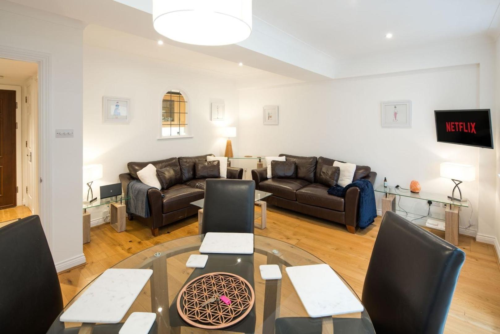 1bd Modern Oasis: Near Attractions London